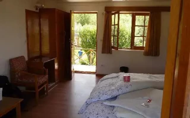 Padma Hotel
