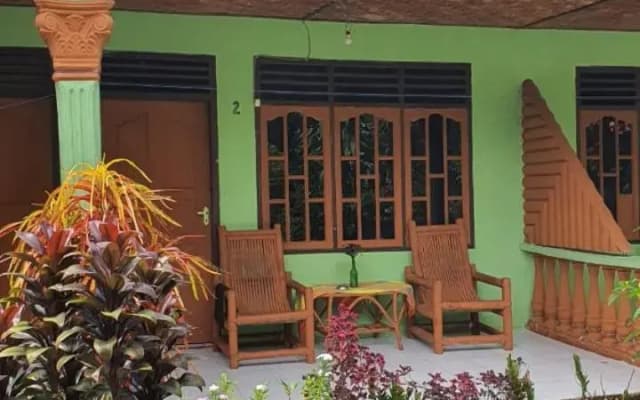 Wisma Batu Mandi and Jungle trekking