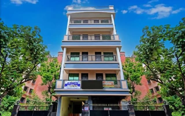 Goroomgo RS Villa Kolkata