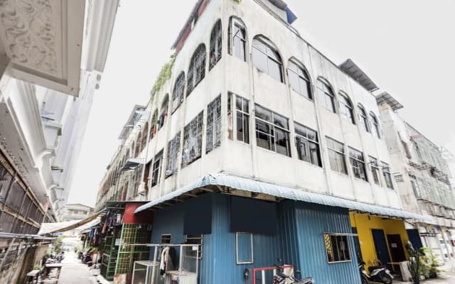SPOT ON 91792 Solo Baru 2 Homestay Syariah