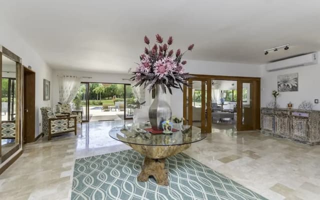 Luxurious 5-bdr villa at Casa de Campo