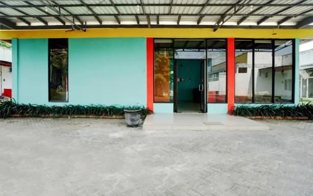 Hotel O Mojoanyar Near Terminal Bis Mojokerto