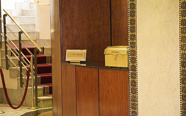 Hotel Nassim