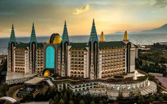 Delphin Imperial