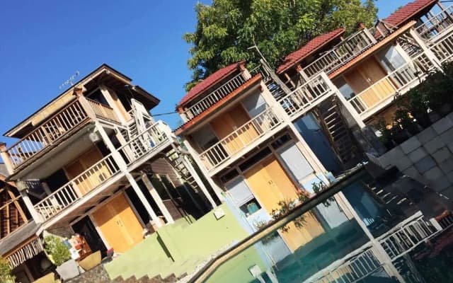 Tree House Lodge