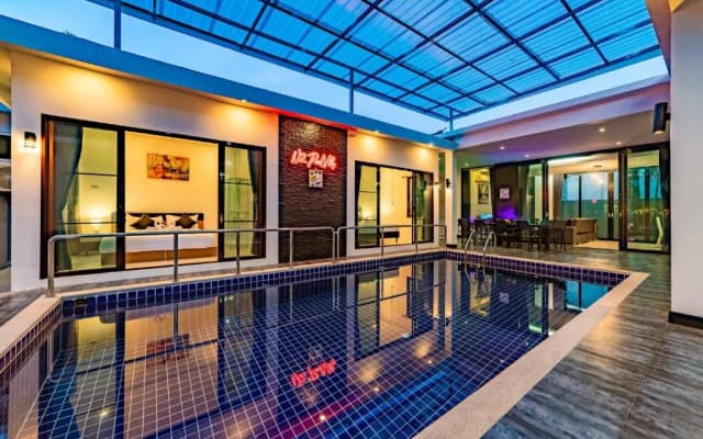 4 Bedroom Modern Pool Villa! (BL10)