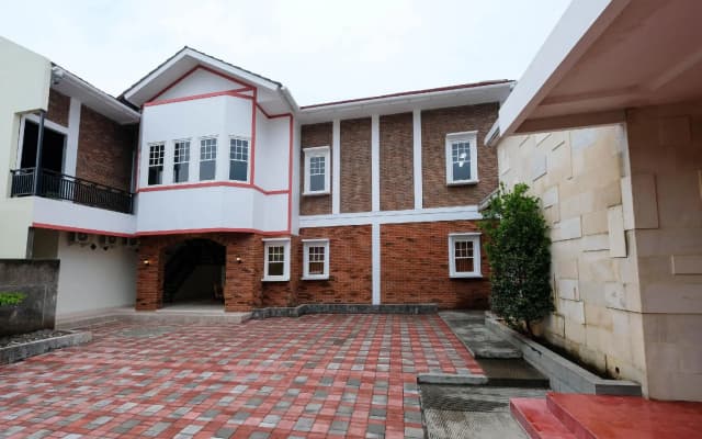 Super OYO Collection O 2383 Andongkoe 64 Salatiga