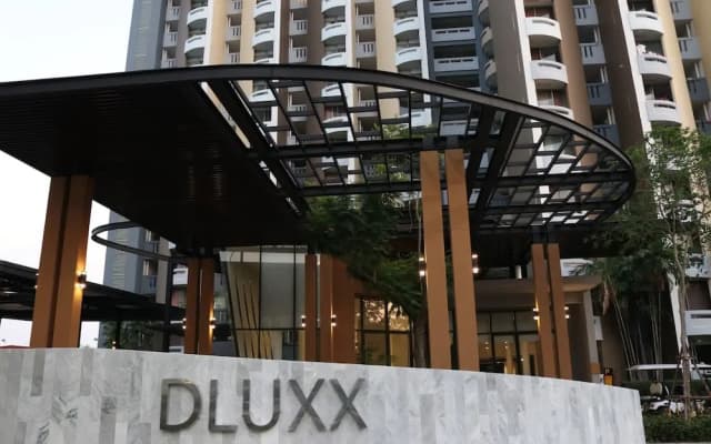 D-Luxx