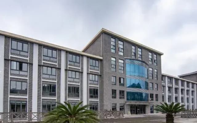 Jindaoxia Liangjiang Holiday Hotel