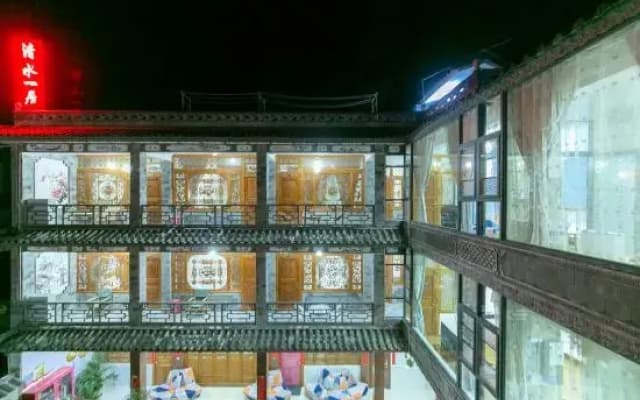 Dali Shuanglang Qingshui One Residence Homestay