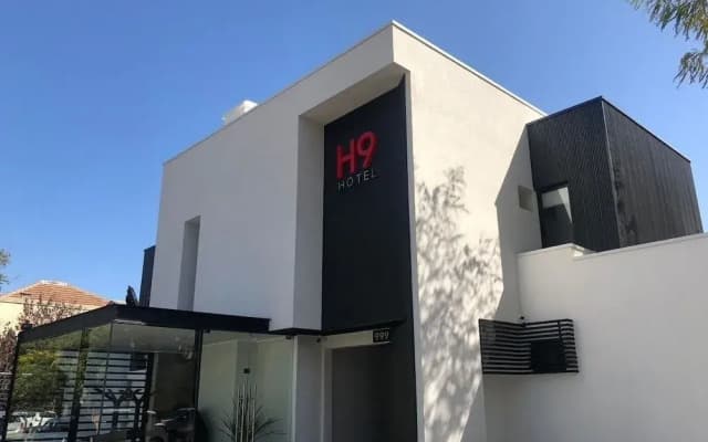 Hotel H9