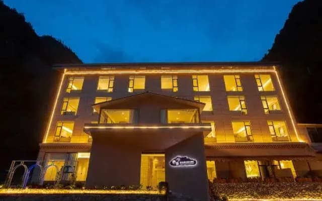 Beautiful Scenery Hotel