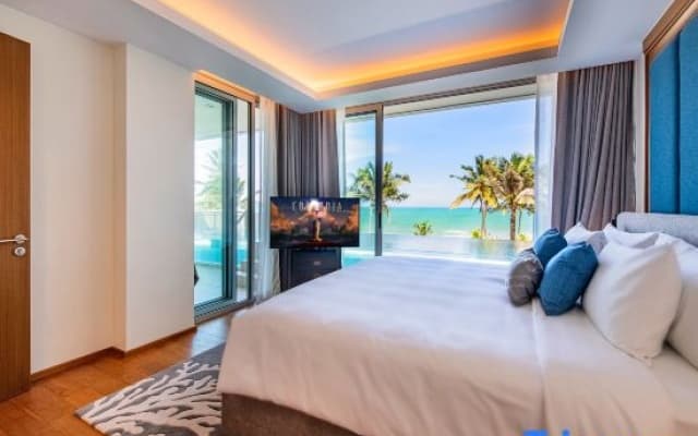 Beachfront Residences - Stunning Sea and Lake View