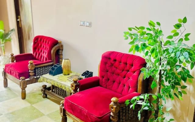 Narmar Hotel