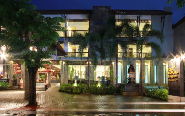 The Lokha Legian Resort & Spa