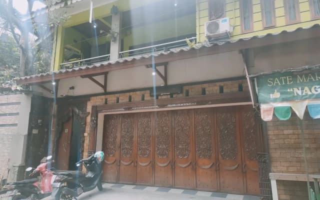 OYO Life 92127 Skyland Pasteur