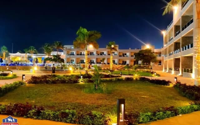 Grand Plaza Hotel