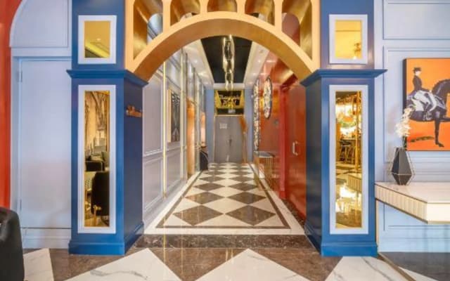 Arc de Triomphe Hotel