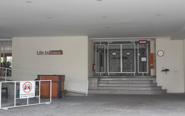 Life In Town Chiangmai