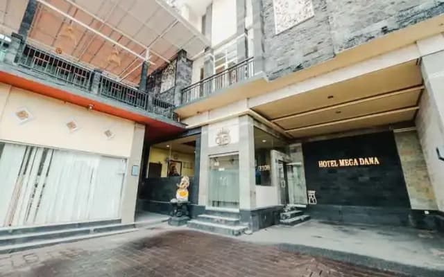 Hotel Mega Dana