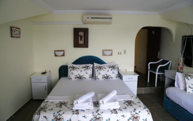 Dolphin Boutique Hotel