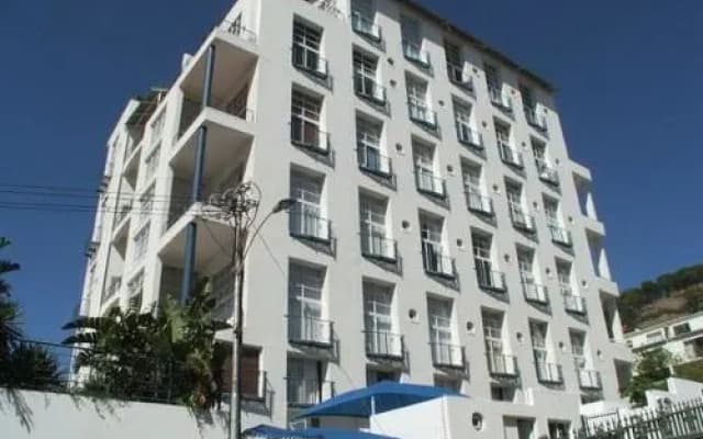 48 Harbour Terrace