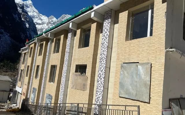 Hotel Yoga Badrinath Dham
