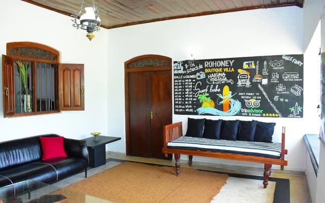 Rohoney Boutique Villa