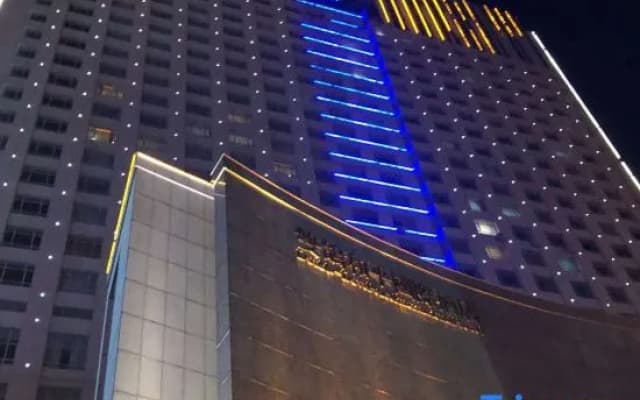 Linhai Double Dove Peace International Hotel
