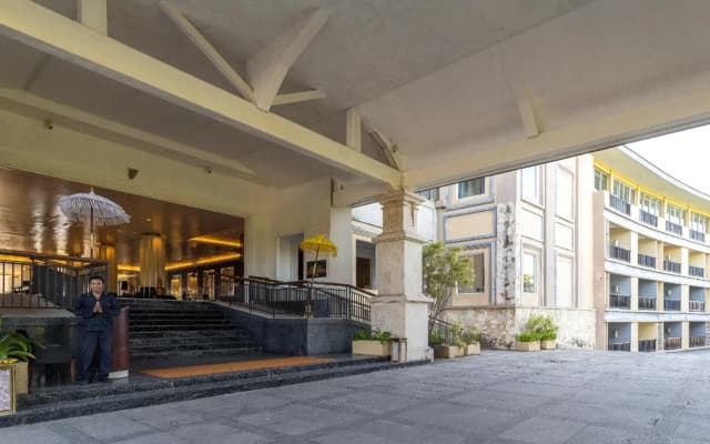 Dreamland Paradise Hotel