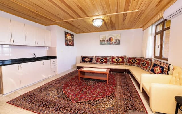 Avulot Otel