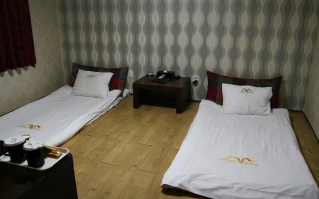 High Valley Hotel