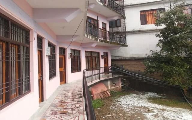 Hotel Himalayan Paradise