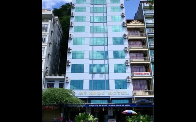 My Ngoc Hotel Catba