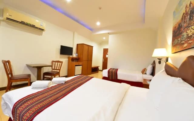 Thongsomboon Club Hotel