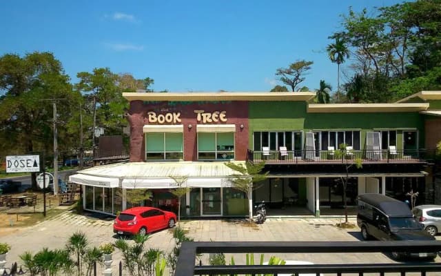 Khaolak Youth Club