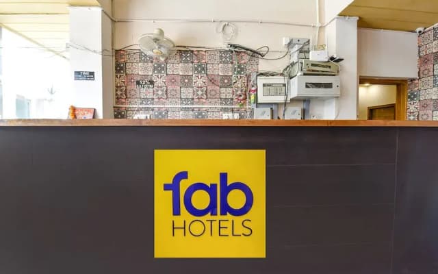 Fabhotel Bhanwar Niwas