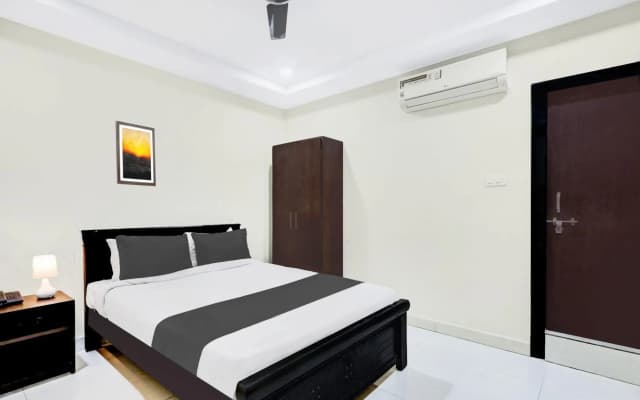 Super OYO Capital O 49955 Hotel Green Tree