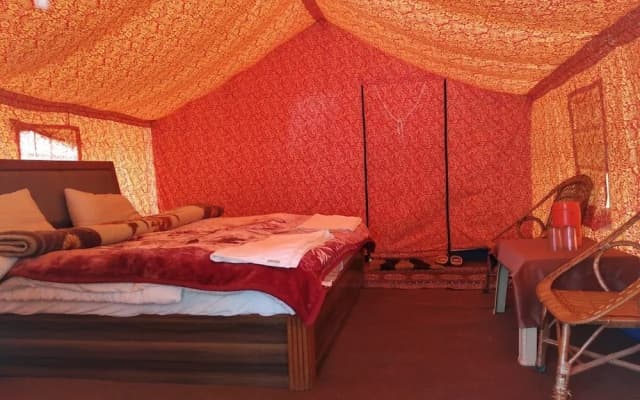 Apple Cottage Nubra - Glamping