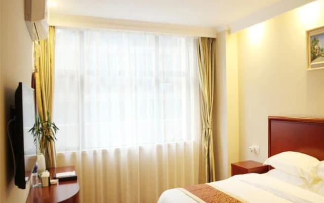 Greentree Inn Xinjiang Bole Wanxianghui Express Hotel