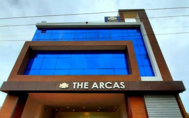 OYO Townhouse Ssm Hospital Formerly the Arcas Hotel