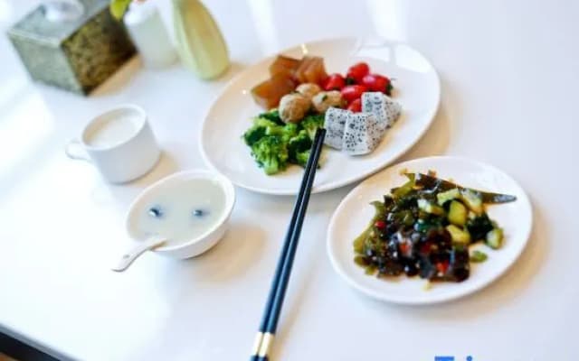 Vienna International Hotel (Guangning)