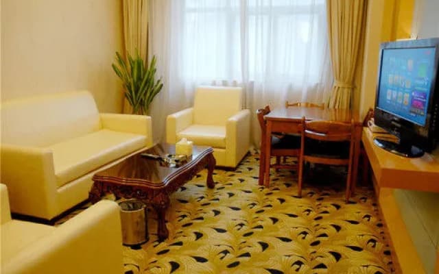 Xinyang Sunny Hotel