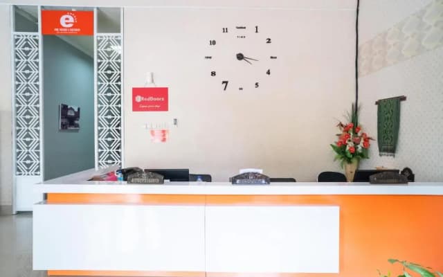 RedDoorz @ Jalan Pendidikan Mataram