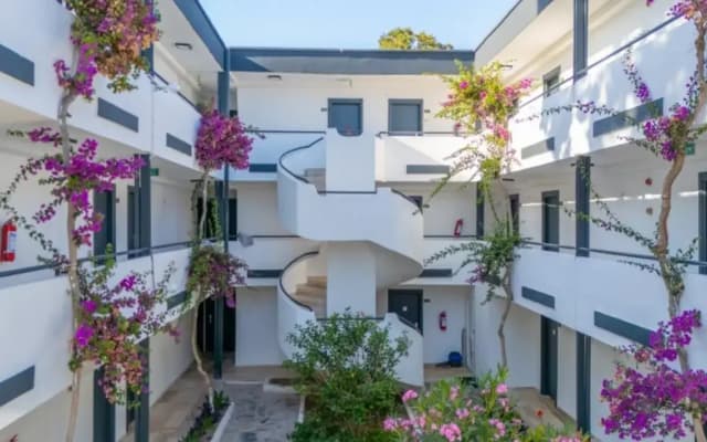 Ladonia Hotels Luna Beach Resort