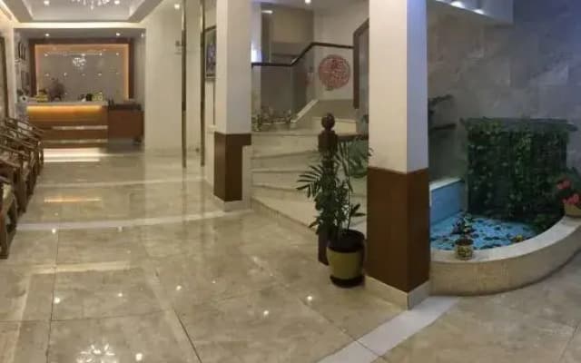 Jiaxiang Business Hotel