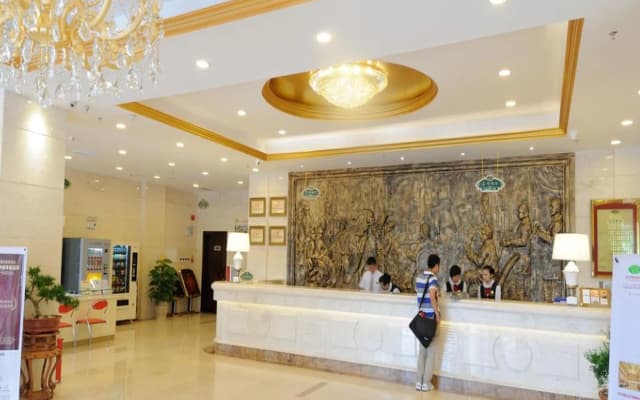 Vienna Hotel Yingcheng sea mounts Branch