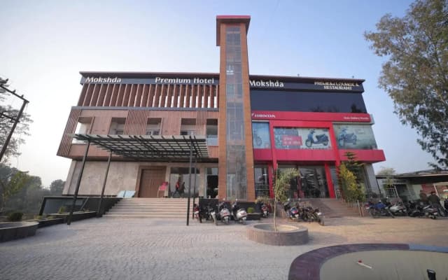 Mokshda Hotel And Restaurant