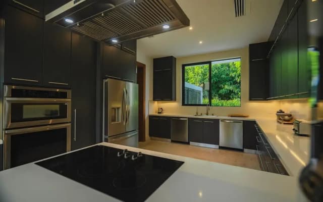 New Lake Front Villa in Golf and Beach Resort