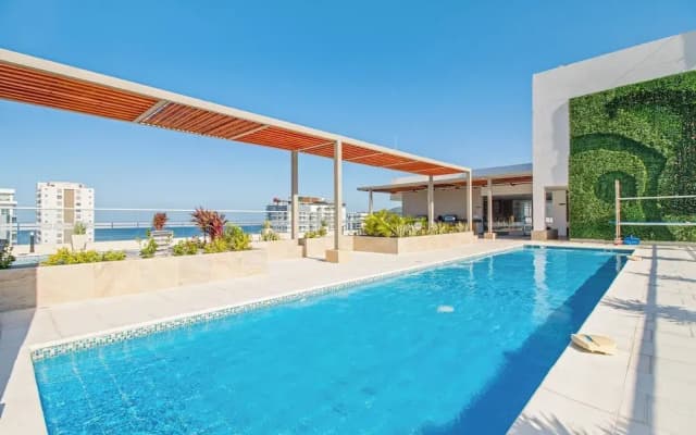Salguero Suites By HostPro